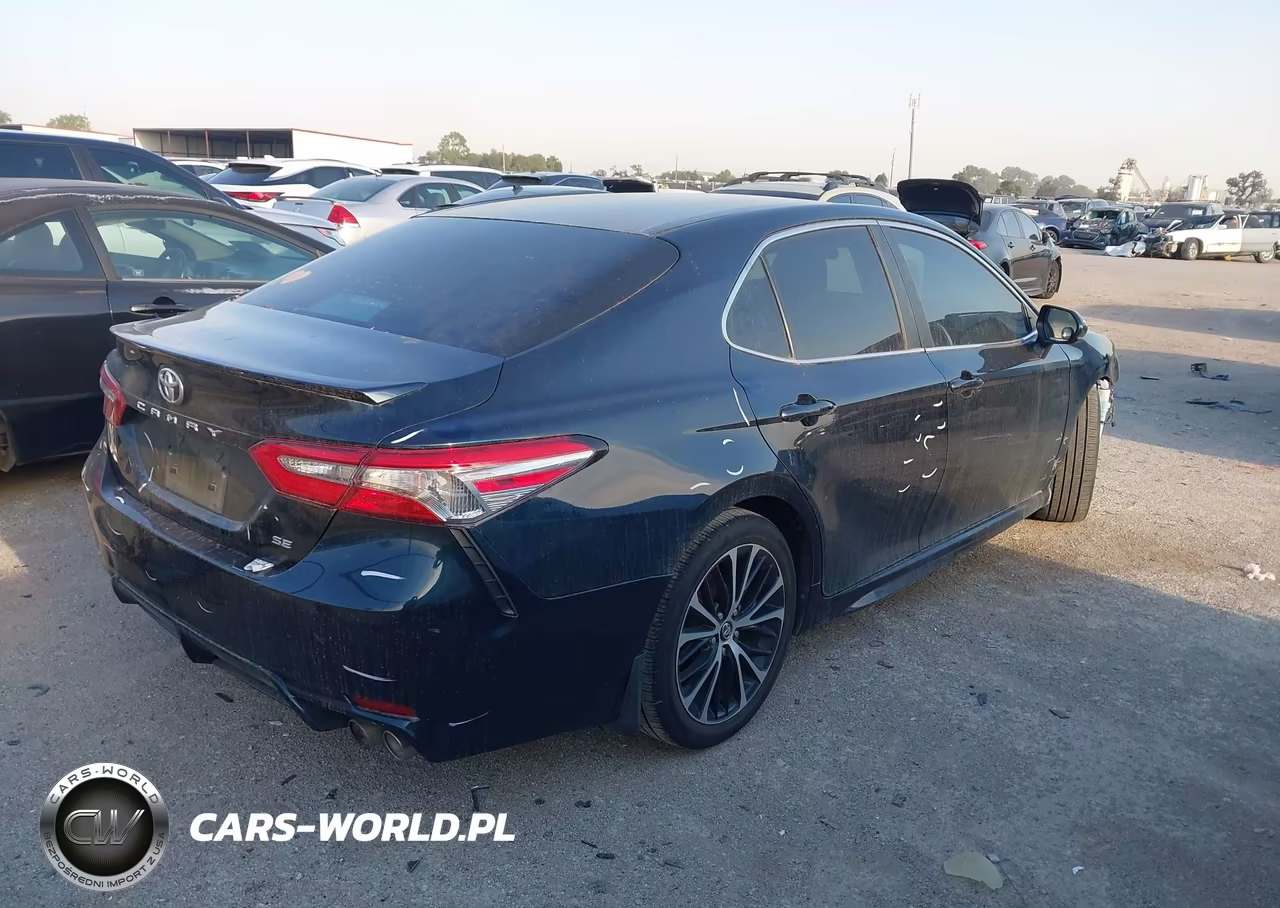 2018 Toyota Camry Se VIN:4T1B11HK8JU669284 - 4