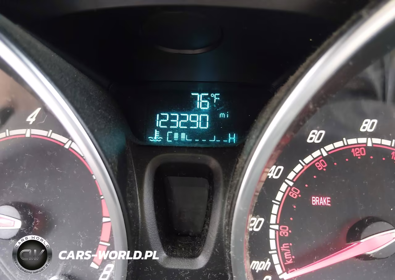 2018 Ford Fiesta St VIN:3FADP4GX0JM138875 - 16