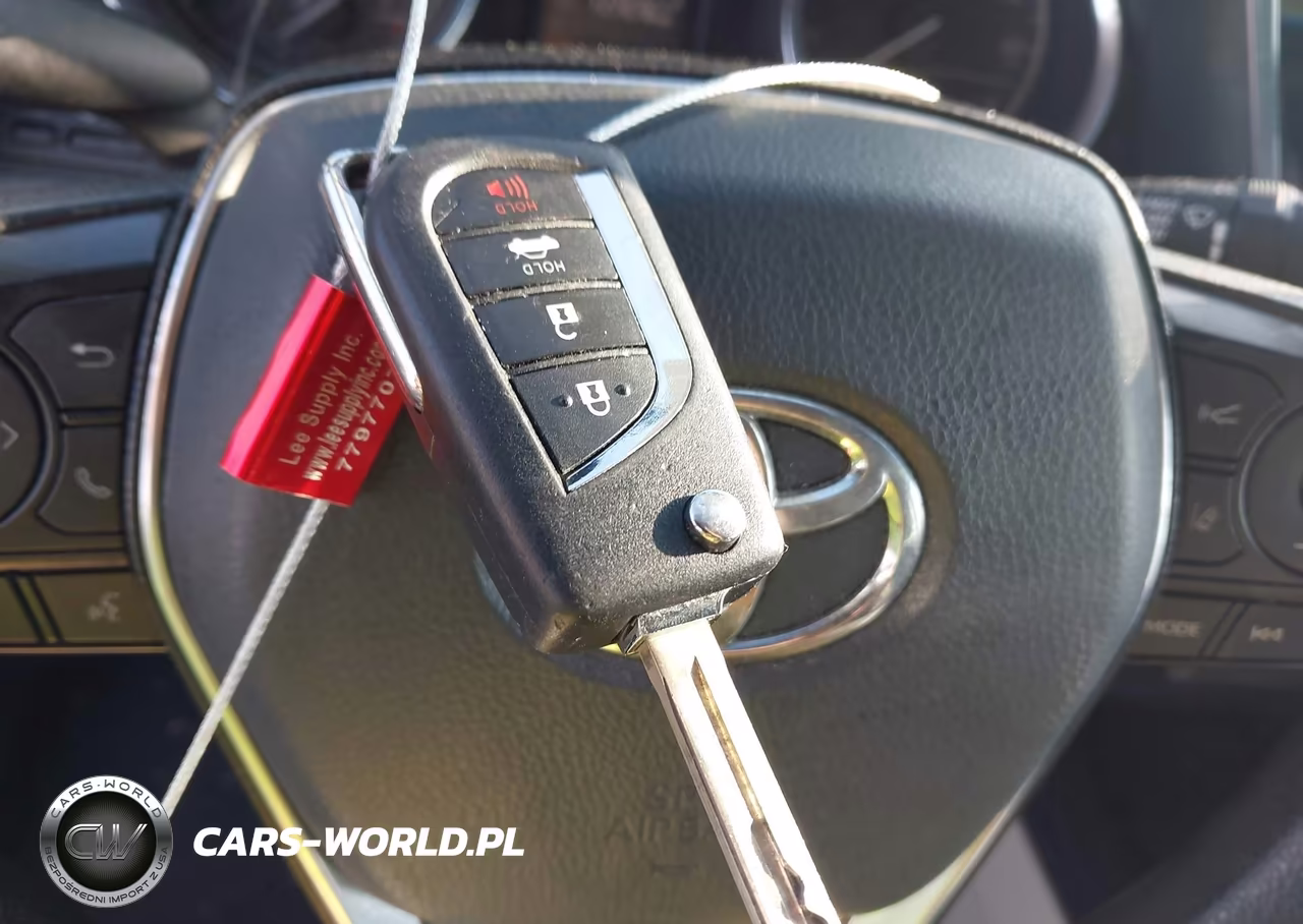 2018 Toyota Camry Le VIN:4T1B11HK6JU103222 - 11