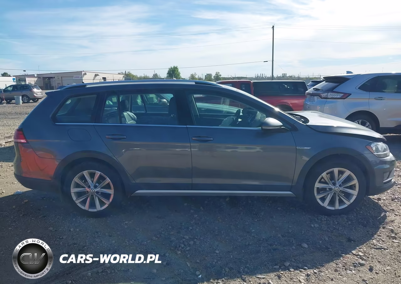 2018 Volkswagen Golf Alltrack S-Tsi Se VIN:3VWM17AU1JM768493 - 13