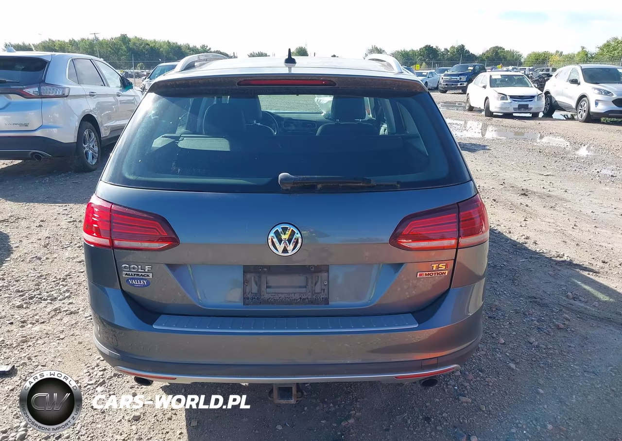 2018 Volkswagen Golf Alltrack S-Tsi Se VIN:3VWM17AU1JM768493 - 16