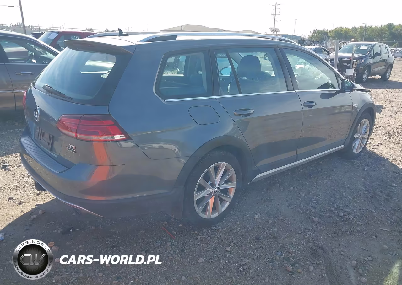 2018 Volkswagen Golf Alltrack S-Tsi Se VIN:3VWM17AU1JM768493 - 4