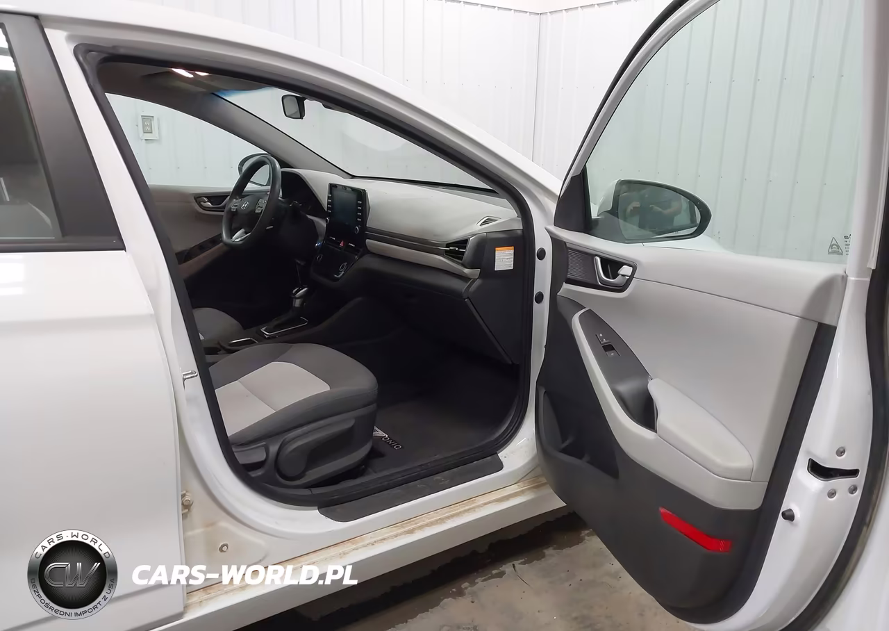 2020 Hyundai Ioniq Hybrid Blue VIN:KMHC65LC0LU233271 - 5