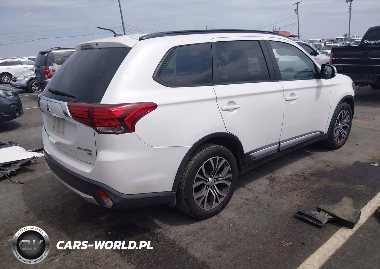 2016 Mitsubishi Outlander Sel VIN:JA4AD3A39GZ001246 - 4