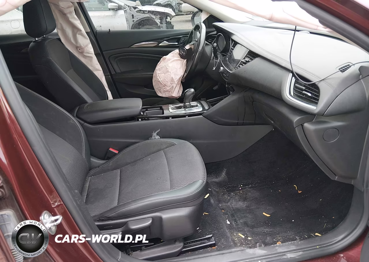 2018 Buick Regal Sportback Preferred Ii VIN:W04GN6SX7J1143935 - 5