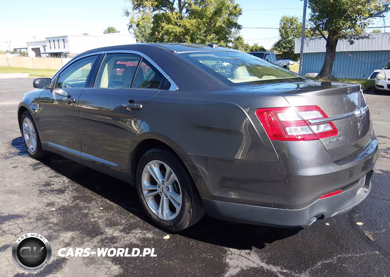 2017 Ford Taurus Se VIN:1FAHP2D85HG115583 - 3