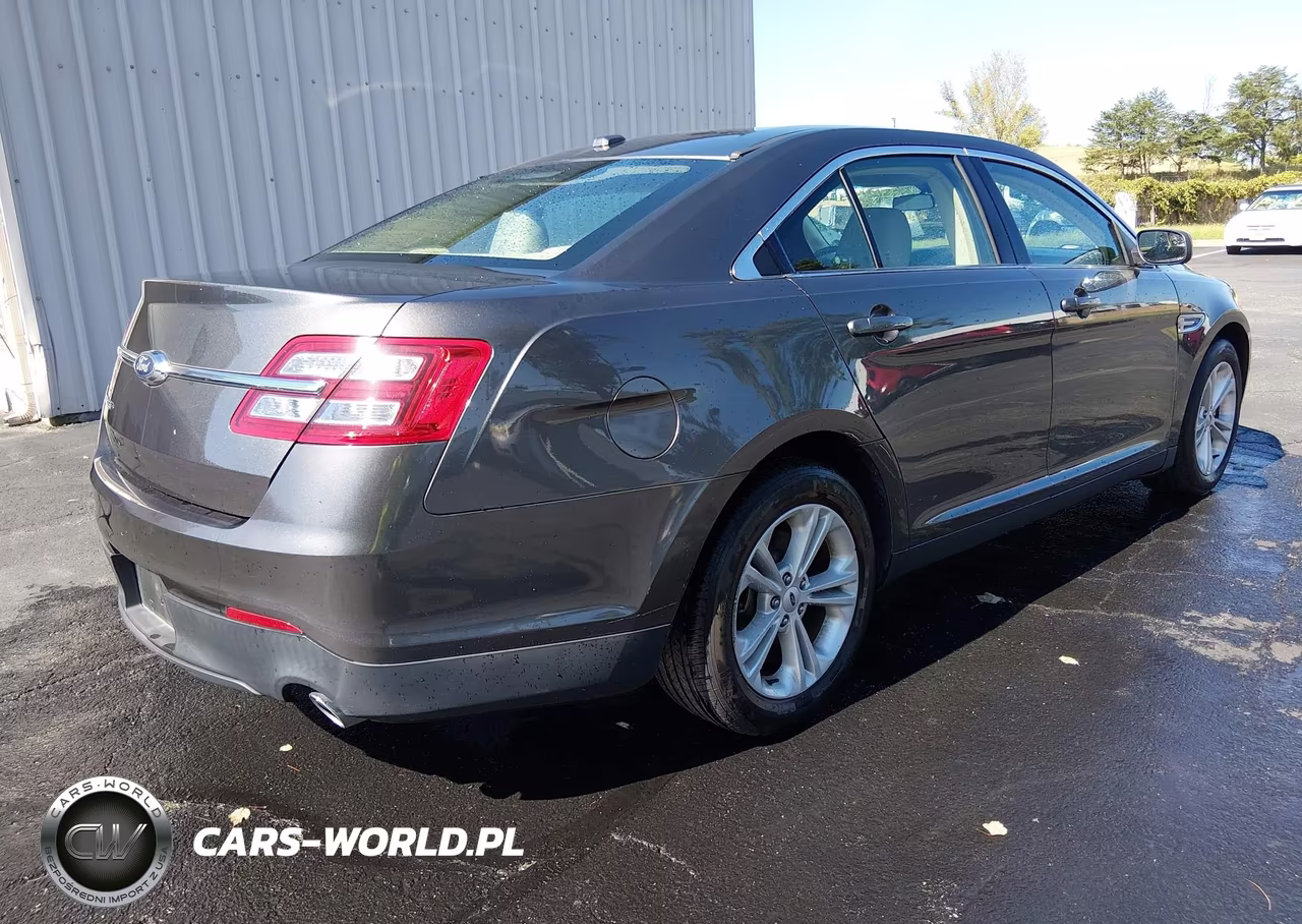 2017 Ford Taurus Se VIN:1FAHP2D85HG115583 - 4