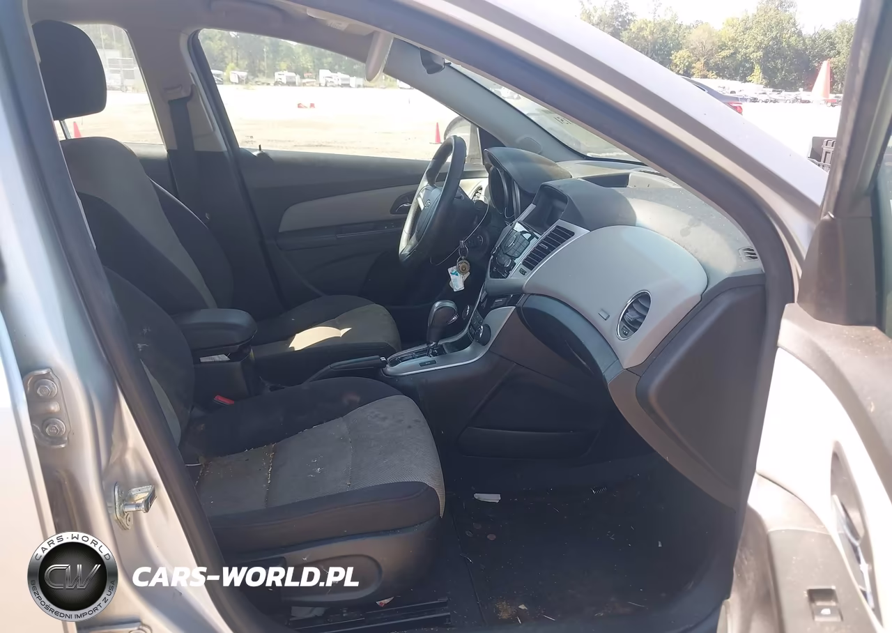 2014 Chevrolet Cruze Ls Auto VIN:1G1PA5SH4E7132942 - 5