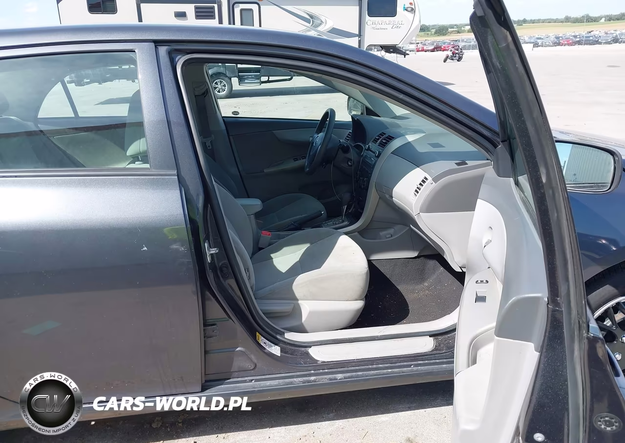 2010 Toyota Corolla Le VIN:1NXBU4EE9AZ280726 - 5