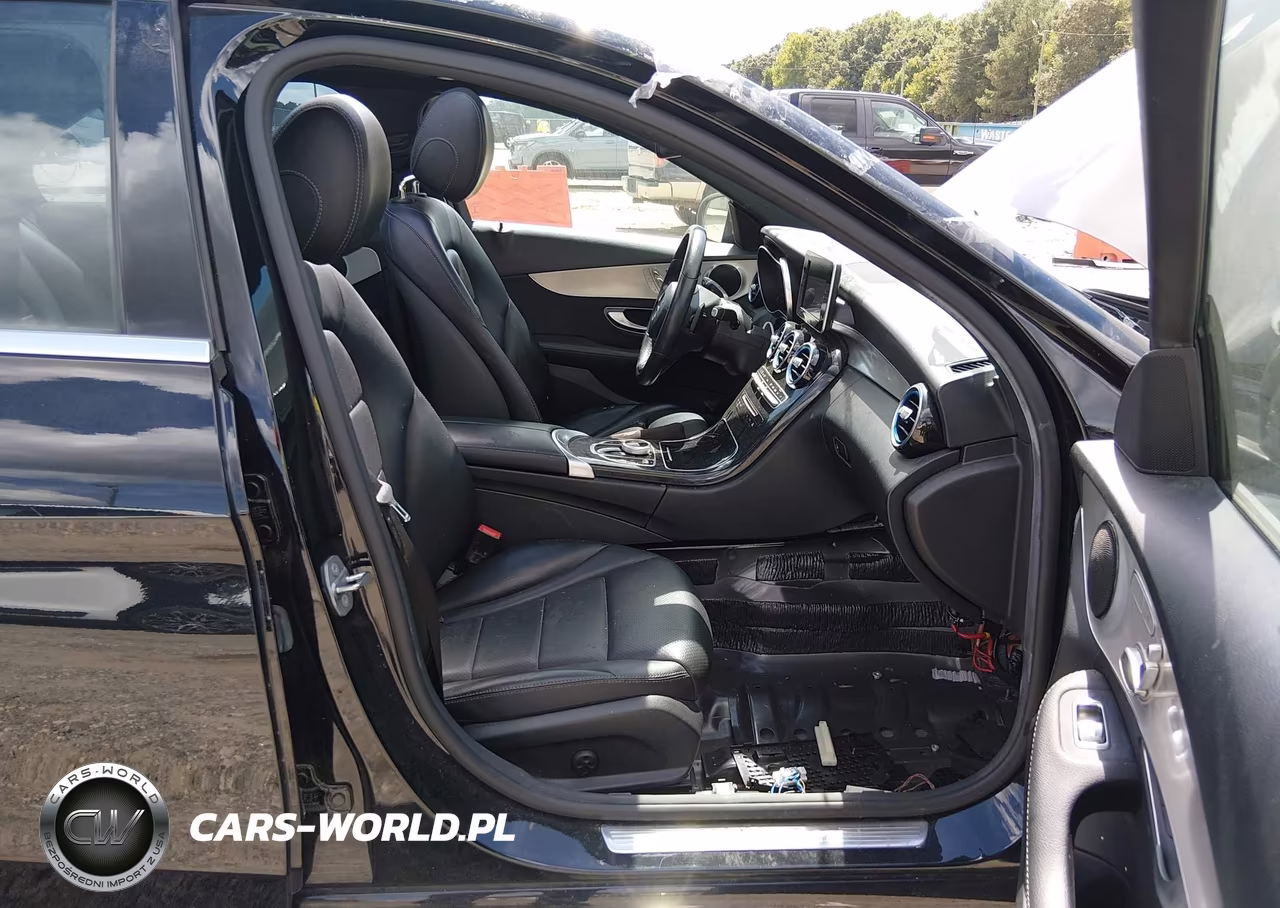2018 Mercedes-Benz C 300 VIN:55SWF4JB1JU243723 - 5