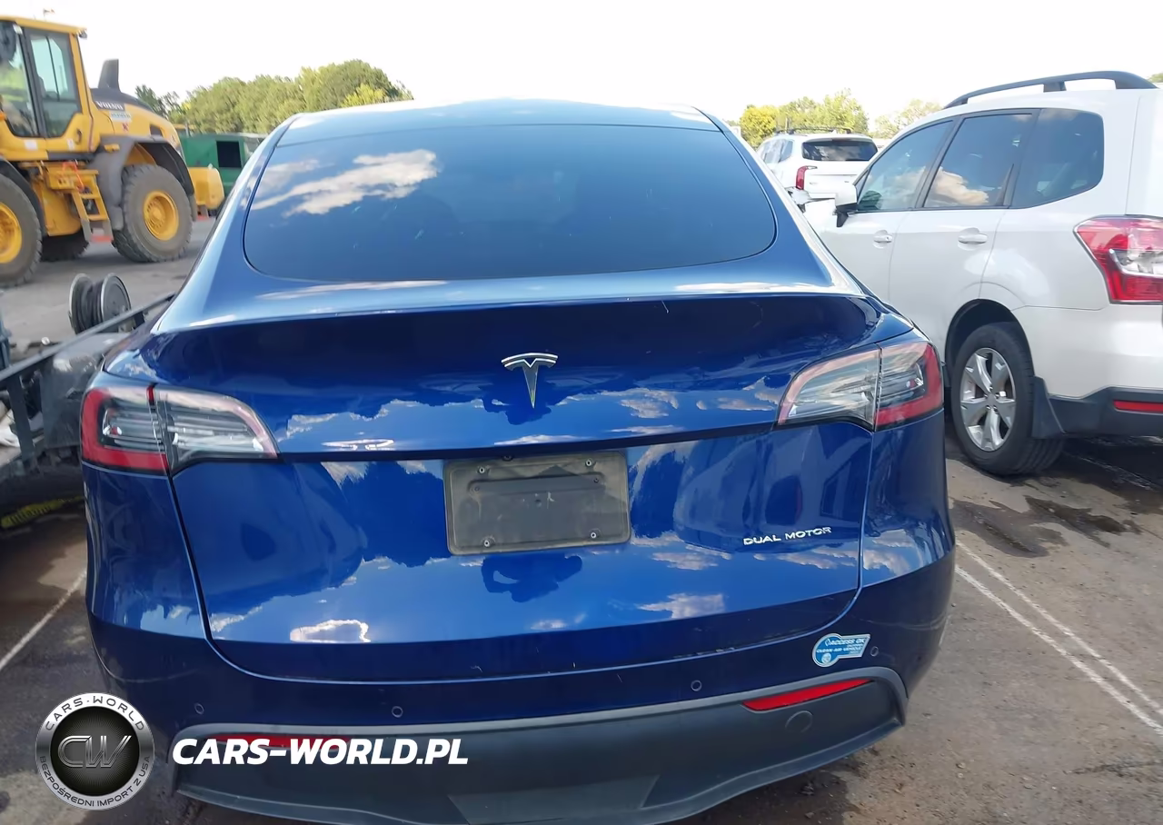 2020 Tesla Model Y Long Range Dual Motor All-Wheel Drive VIN:5YJYGDEE6LF015098 - 16