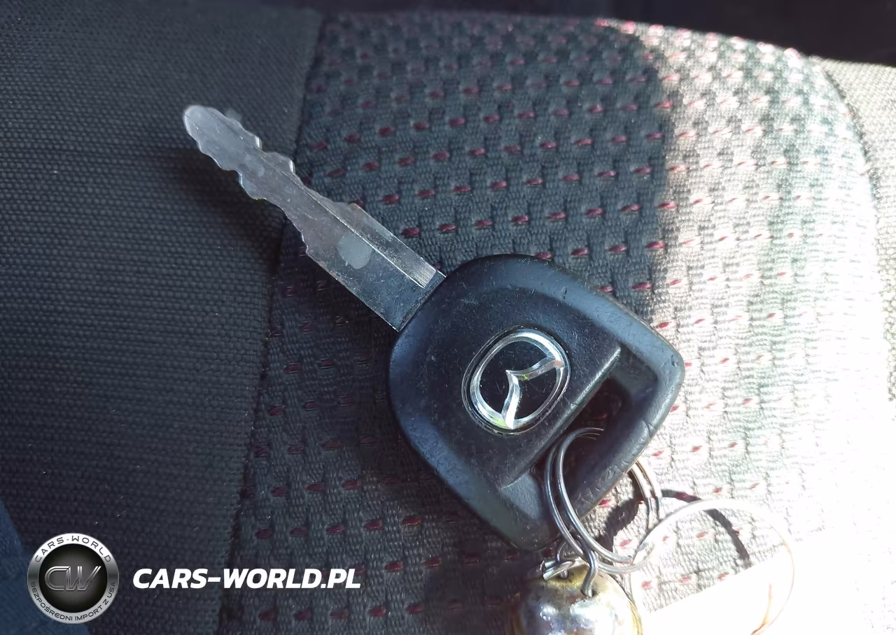 2007 Mazda Mazda3 S Sport VIN:JM1BK143071679009 - 11