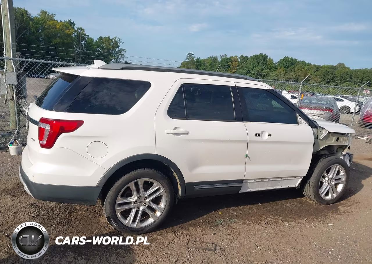 2016 Ford Explorer Xlt VIN:1FM5K8D84GGC97625 - 14