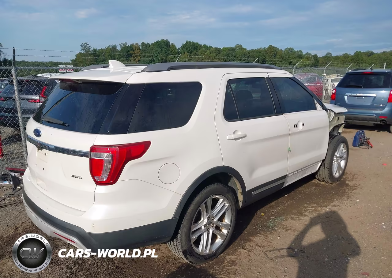 2016 Ford Explorer Xlt VIN:1FM5K8D84GGC97625 - 4