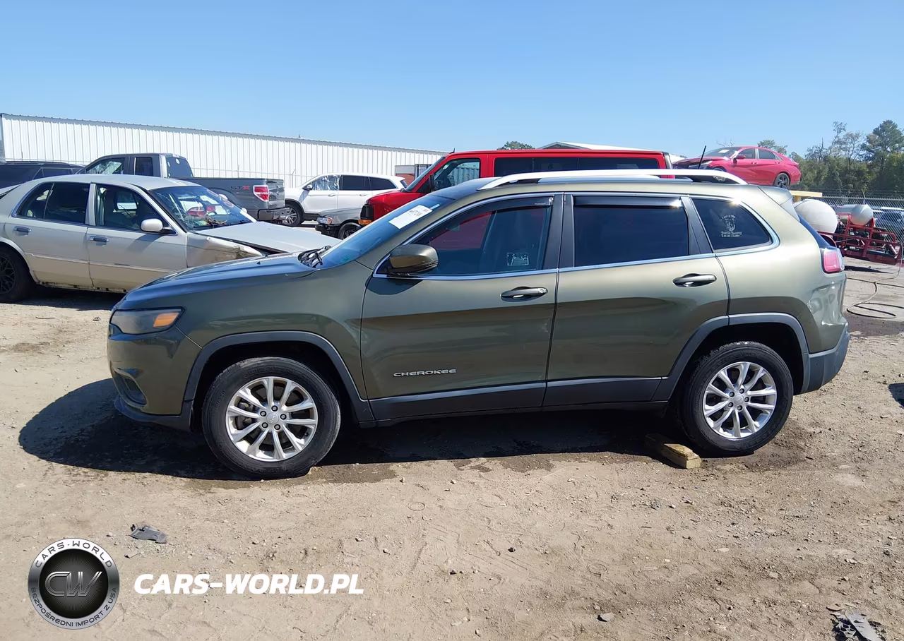 2019 Jeep Cherokee Latitude 4X4 VIN:1C4PJMCX8KD335076 - 15
