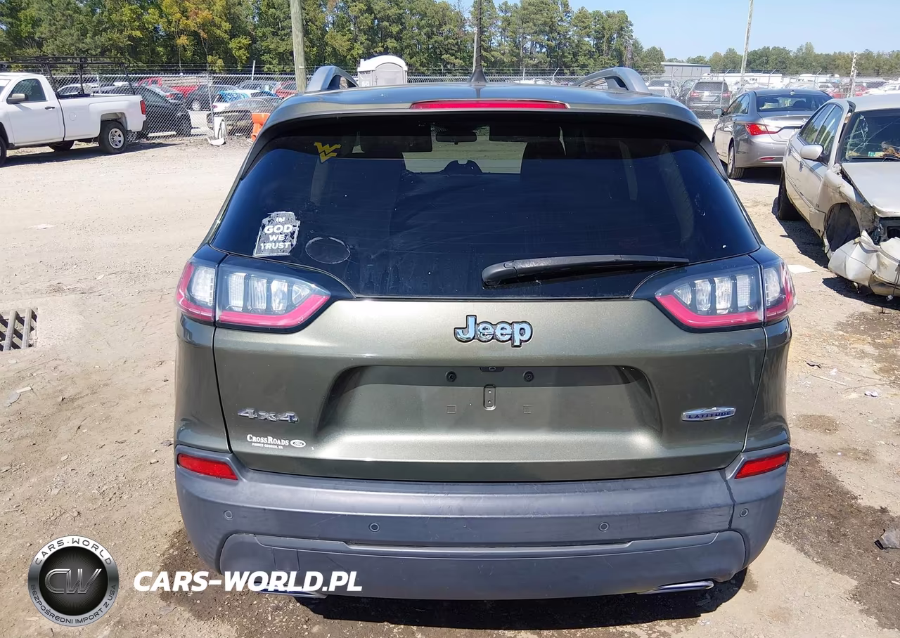 2019 Jeep Cherokee Latitude 4X4 VIN:1C4PJMCX8KD335076 - 17