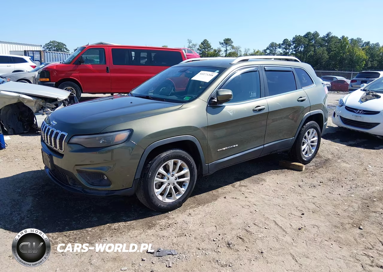 2019 Jeep Cherokee Latitude 4X4 VIN:1C4PJMCX8KD335076 - 2