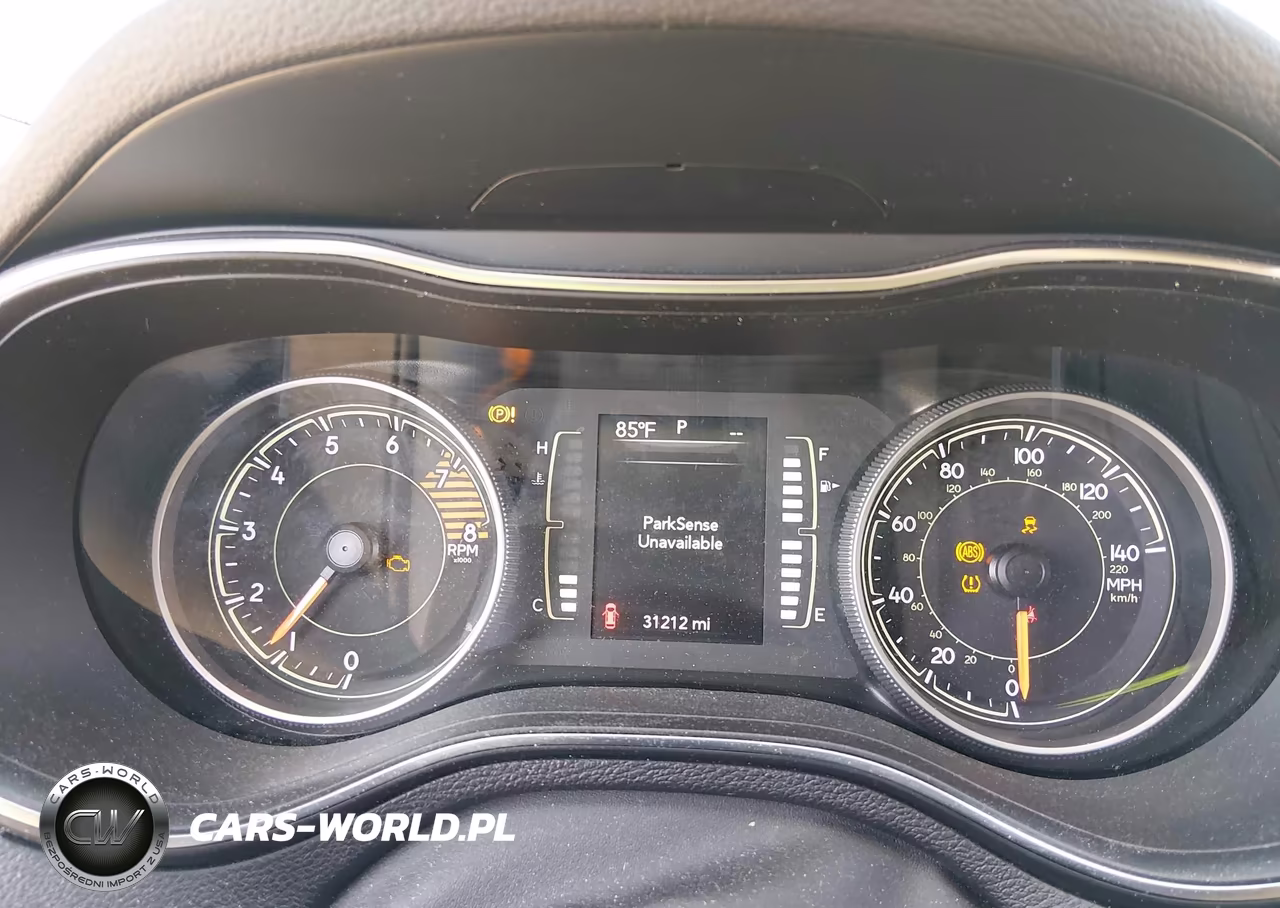 2019 Jeep Cherokee Latitude 4X4 VIN:1C4PJMCX8KD335076 - 7