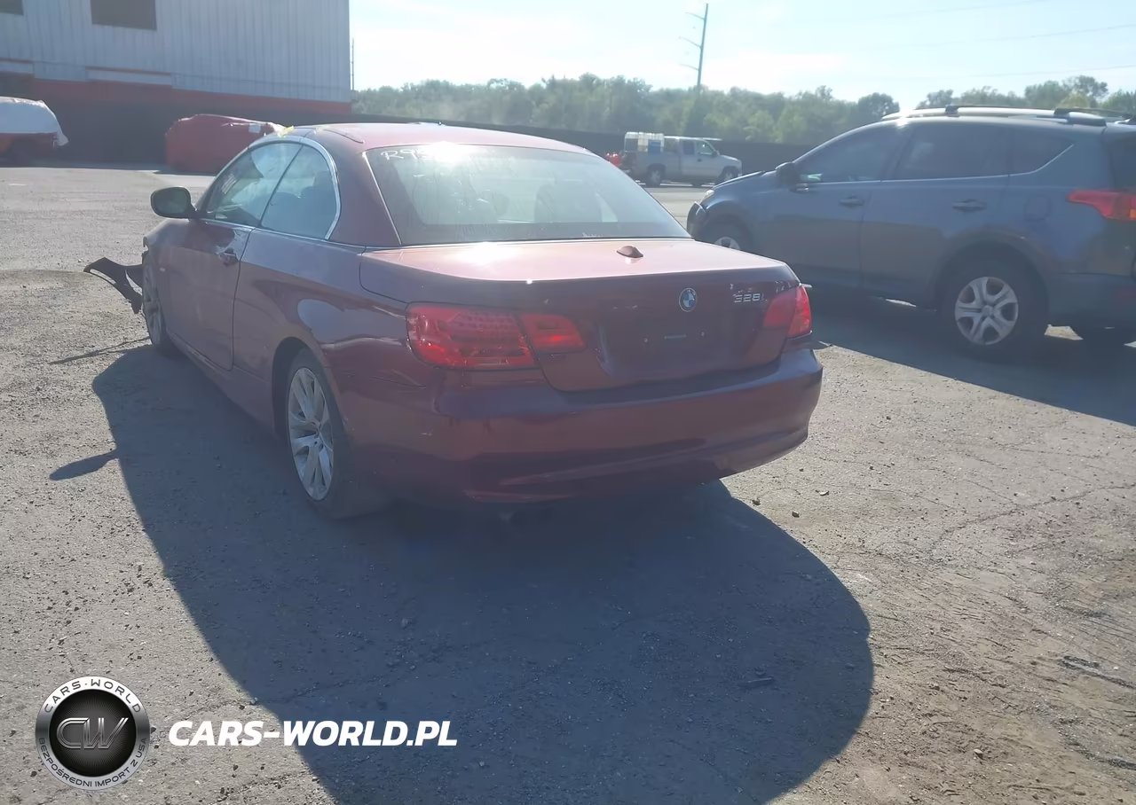 2011 BMW 328I VIN:WBADW3C53BE537943 - 3