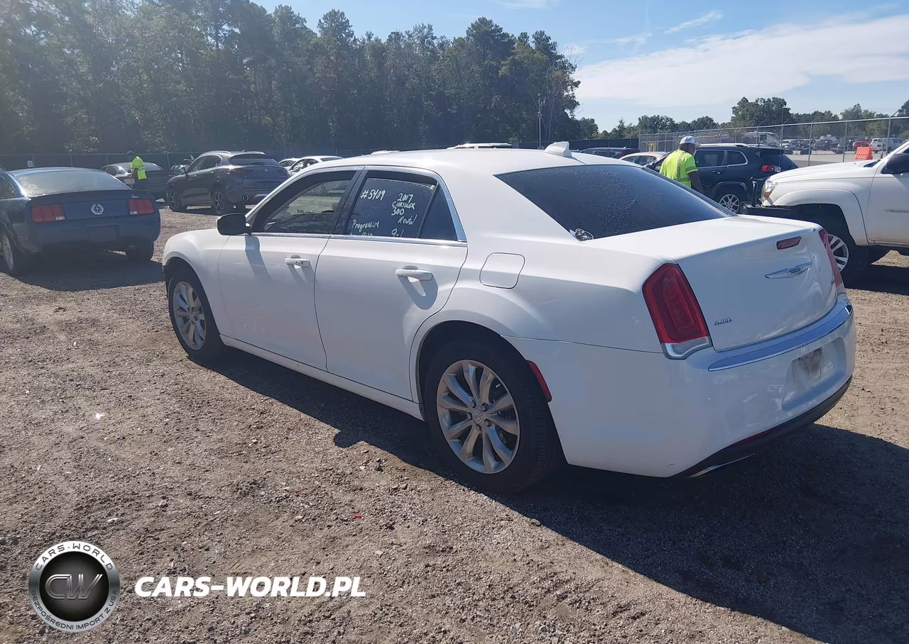 2017 Chrysler 300 Limited Awd VIN:2C3CCARG8HH541853 - 3