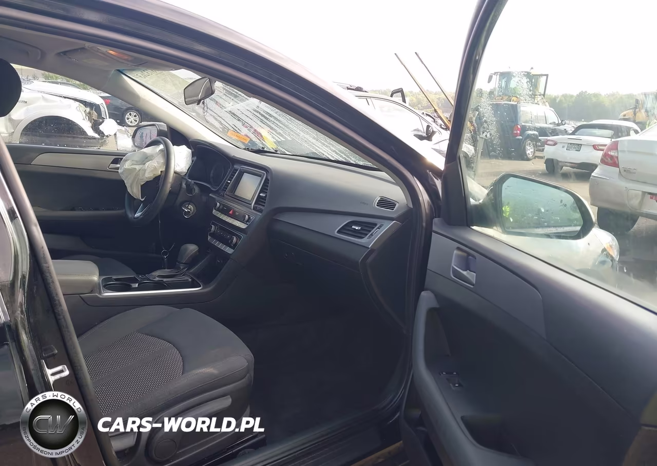 2019 Hyundai Sonata Se VIN:5NPE24AFXKH739201 - 5