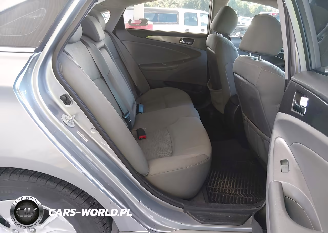 2014 Hyundai Sonata Hybrid VIN:KMHEC4A4XEA114378 - 8