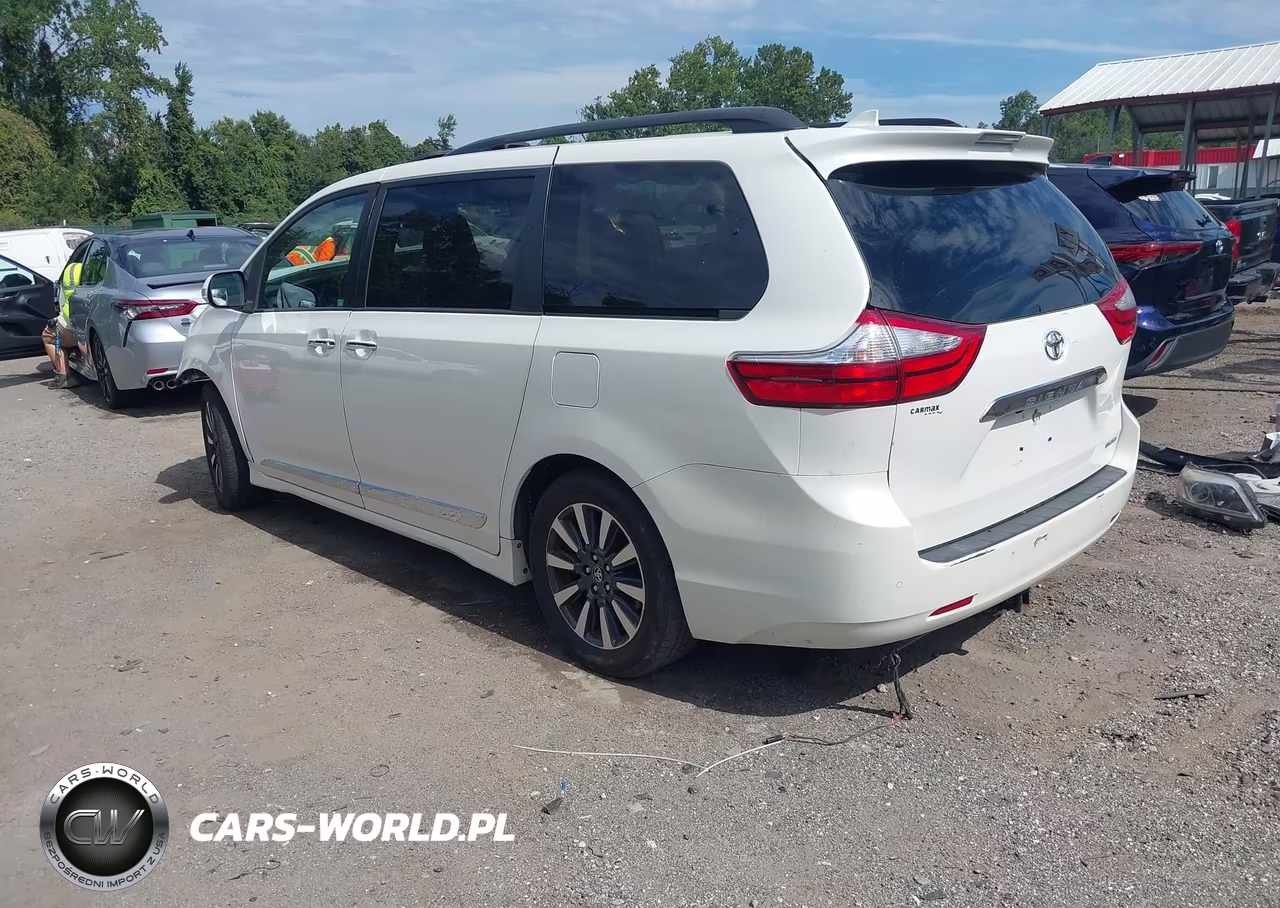 2018 Toyota Sienna Limited Premium 7 Passenger VIN:5TDYZ3DC2JS953239 - 3