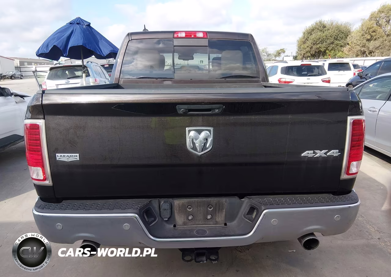 2017 Ram 1500 Laramie 4X4 5'7 Box VIN:1C6RR7NT3HS816085 - 17
