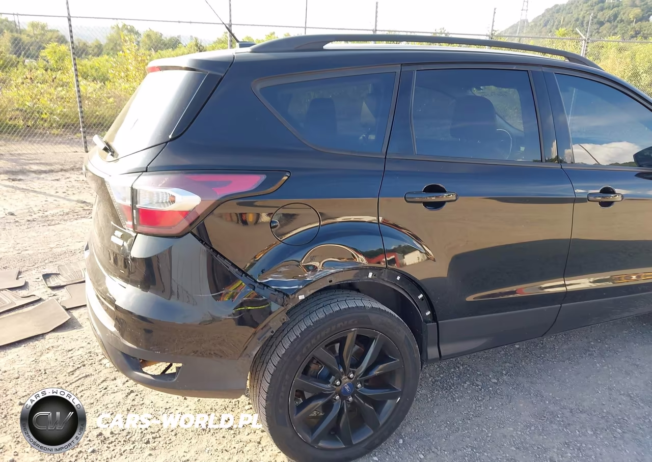 2017 Ford Escape Se VIN:1FMCU9G91HUB72158 - 6