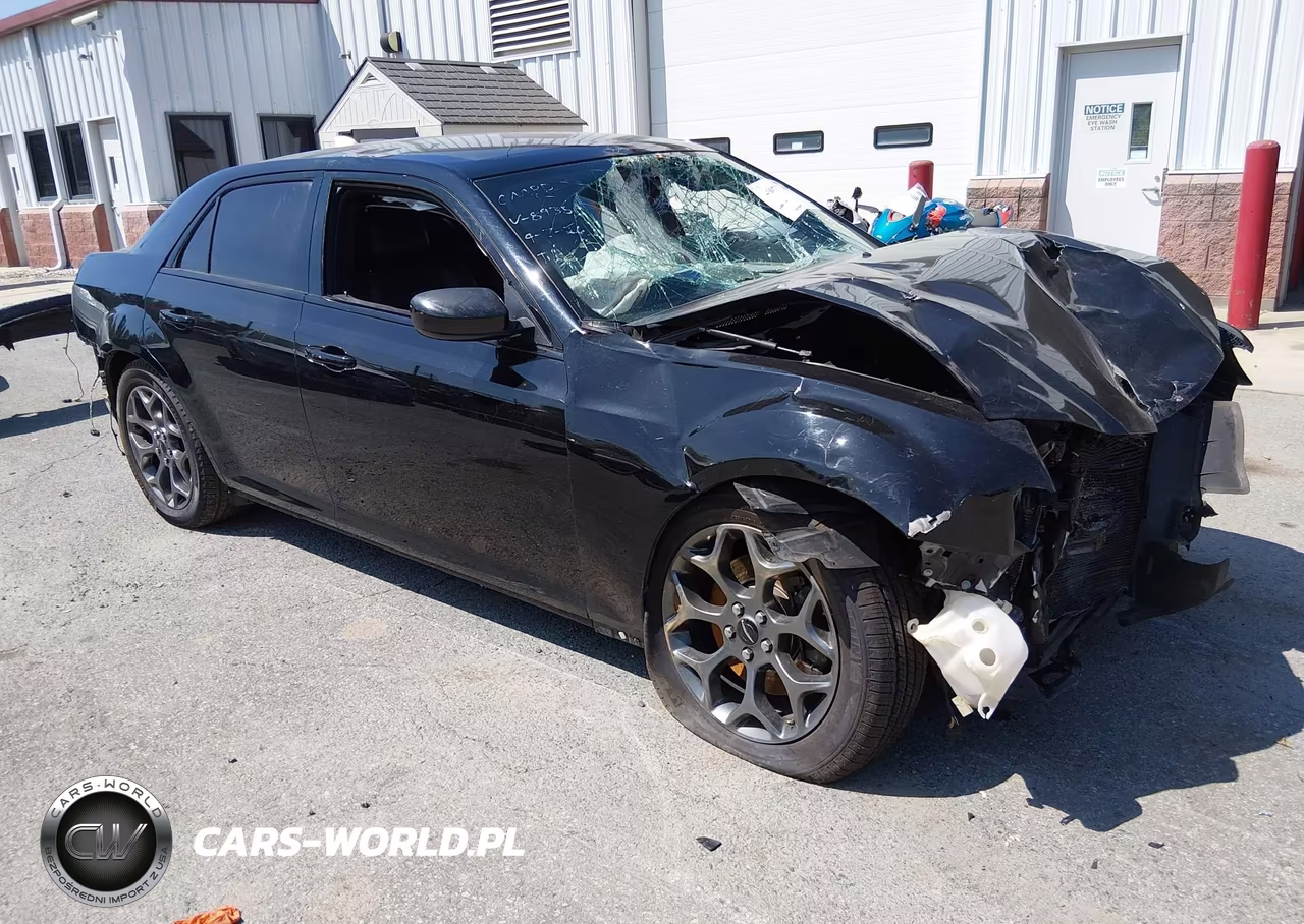 2018 Chrysler 300 – zdjęcie 1 z 17