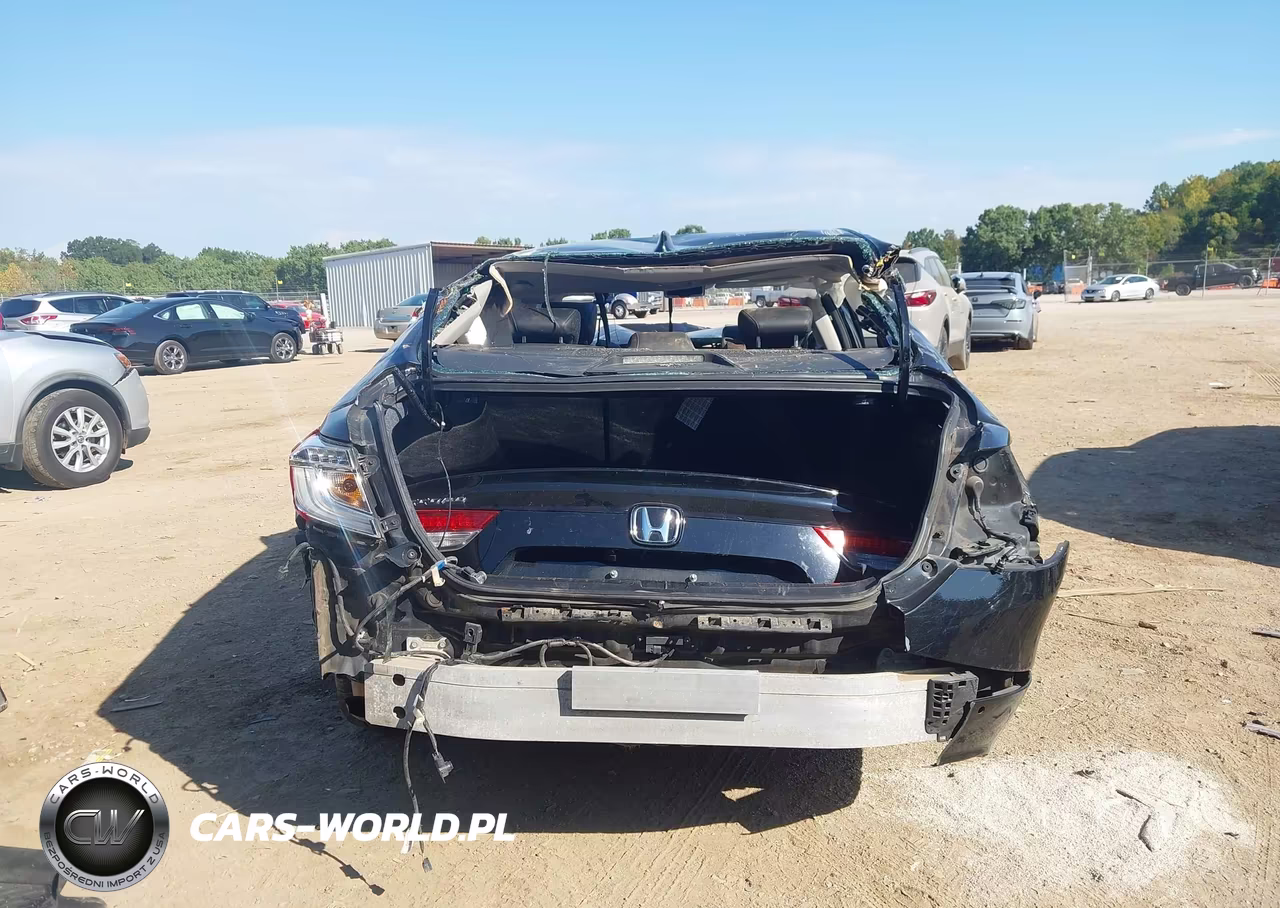 2018 Honda Accord Touring VIN:1HGCV1F94JA020758 - 16