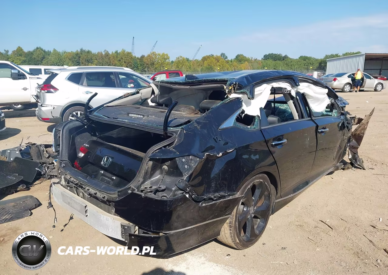 2018 Honda Accord Touring VIN:1HGCV1F94JA020758 - 18