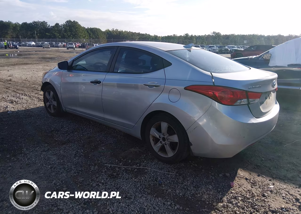 2013 Hyundai Elantra Gls VIN:KMHDH4AE4DU708225 - 3