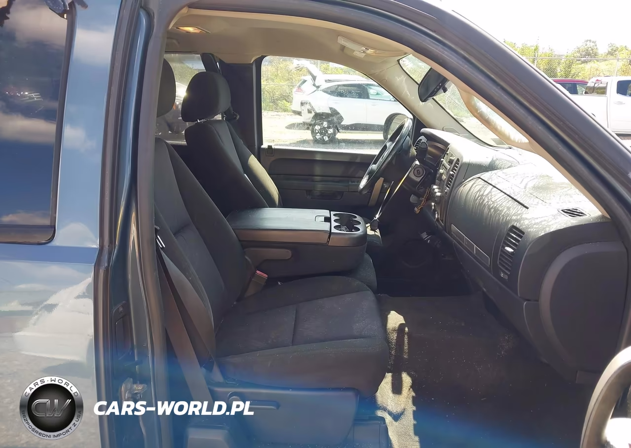 2010 Chevrolet Silverado 1500 Lt VIN:1GCSKSE37AZ135426 - 5