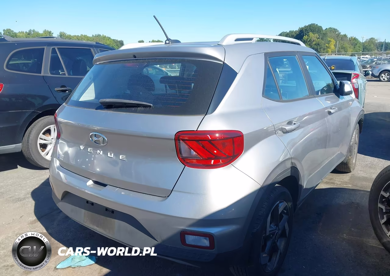 2023 Hyundai Venue Sel VIN:KMHRC8A31PU248195 - 4