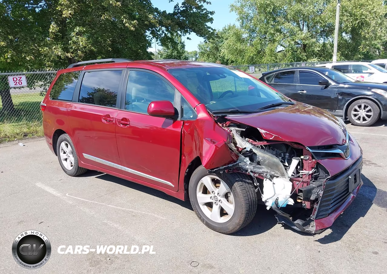 2020 Toyota Sienna Le
