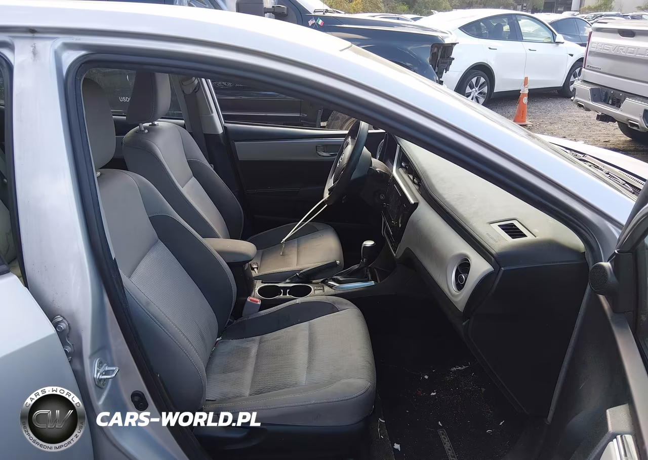 2017 Toyota Corolla Le VIN:2T1BURHE3HC912172 - 5