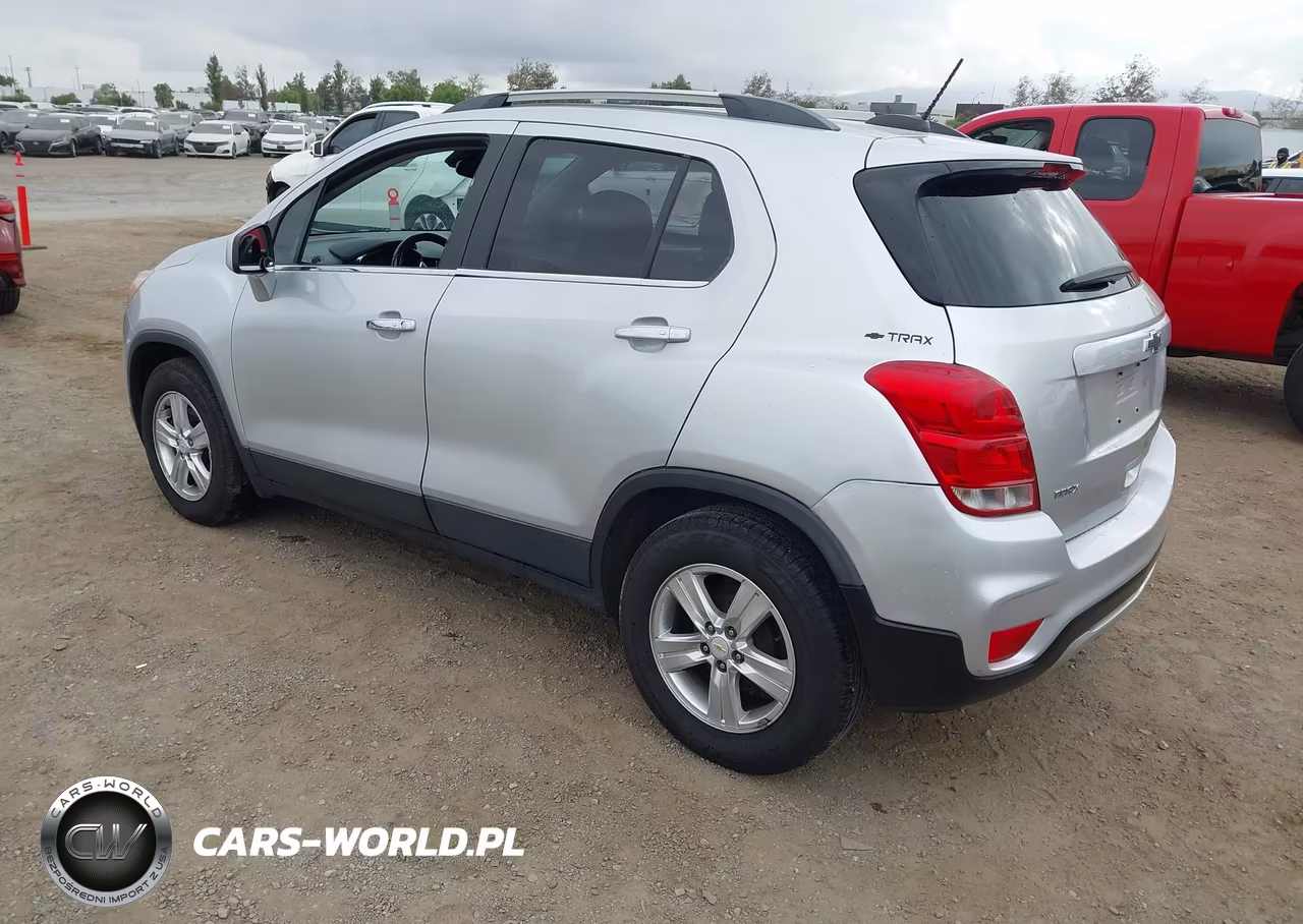 2018 Chevrolet Trax Lt VIN:KL7CJLSB3JB681252 - 3