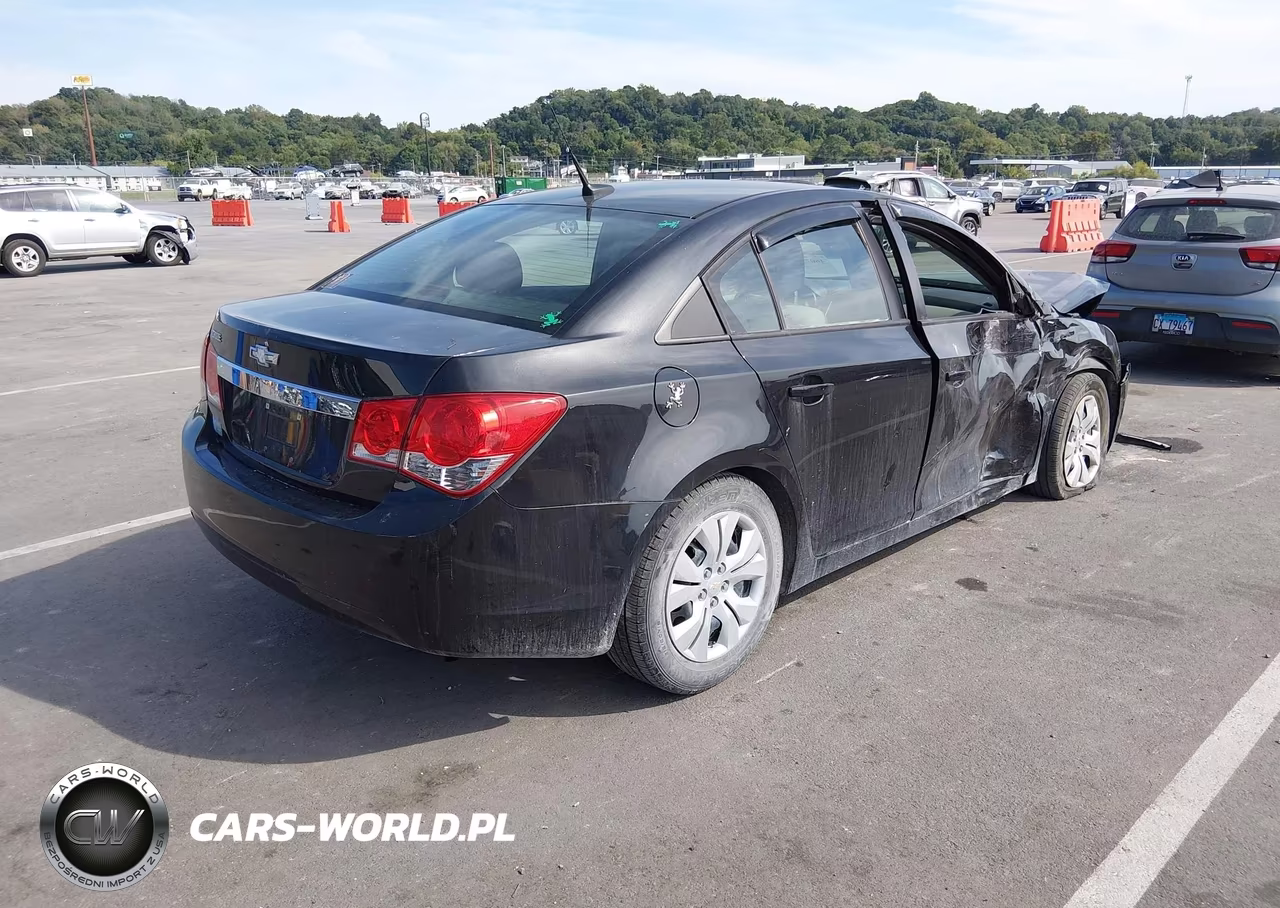 2014 Chevrolet Cruze Ls Auto VIN:1G1PA5SH7E7347571 - 4