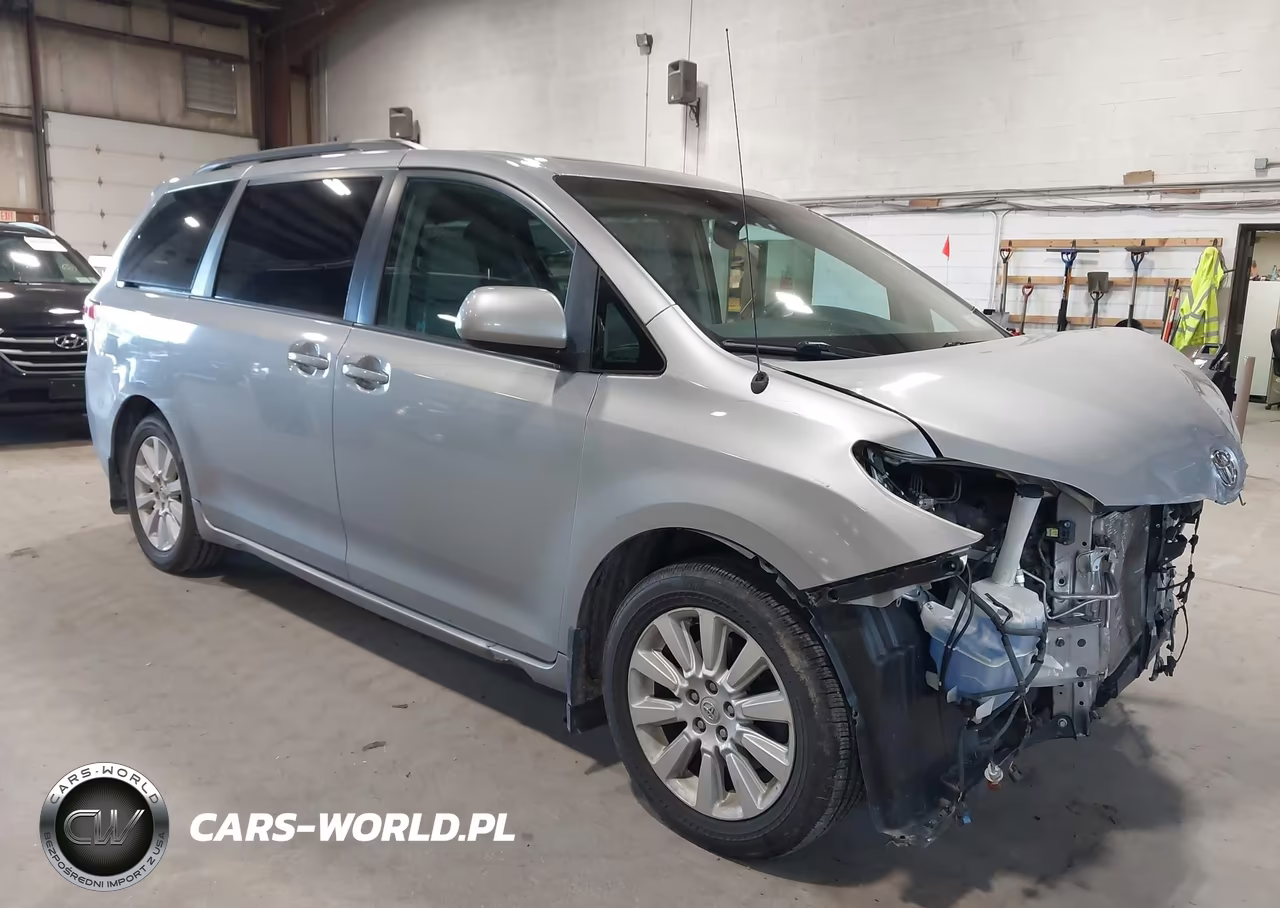 2014 Toyota Sienna Xle 7 Passenger
