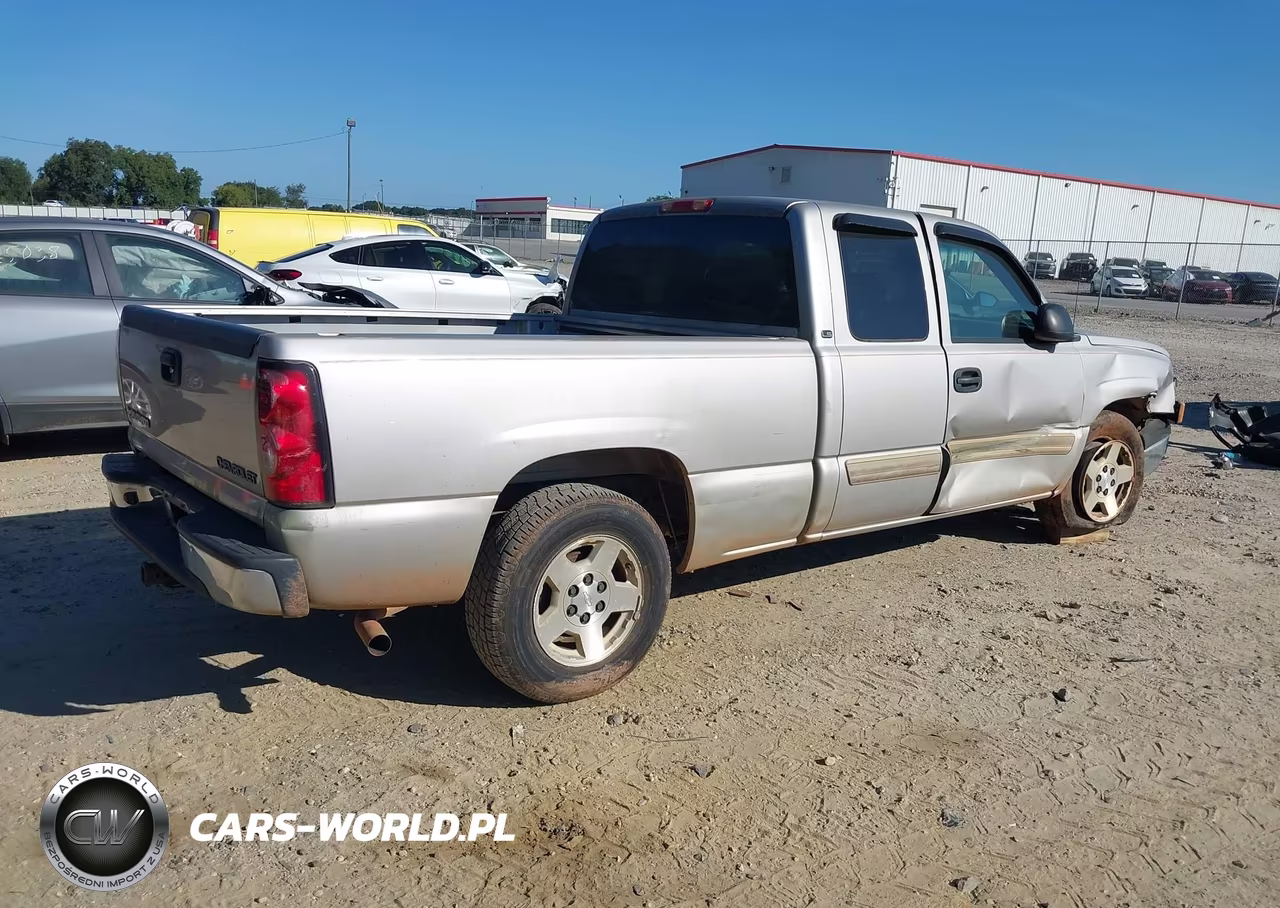 2005 Chevrolet Silverado 1500 Ls VIN:2GCEC19V851273815 - 4