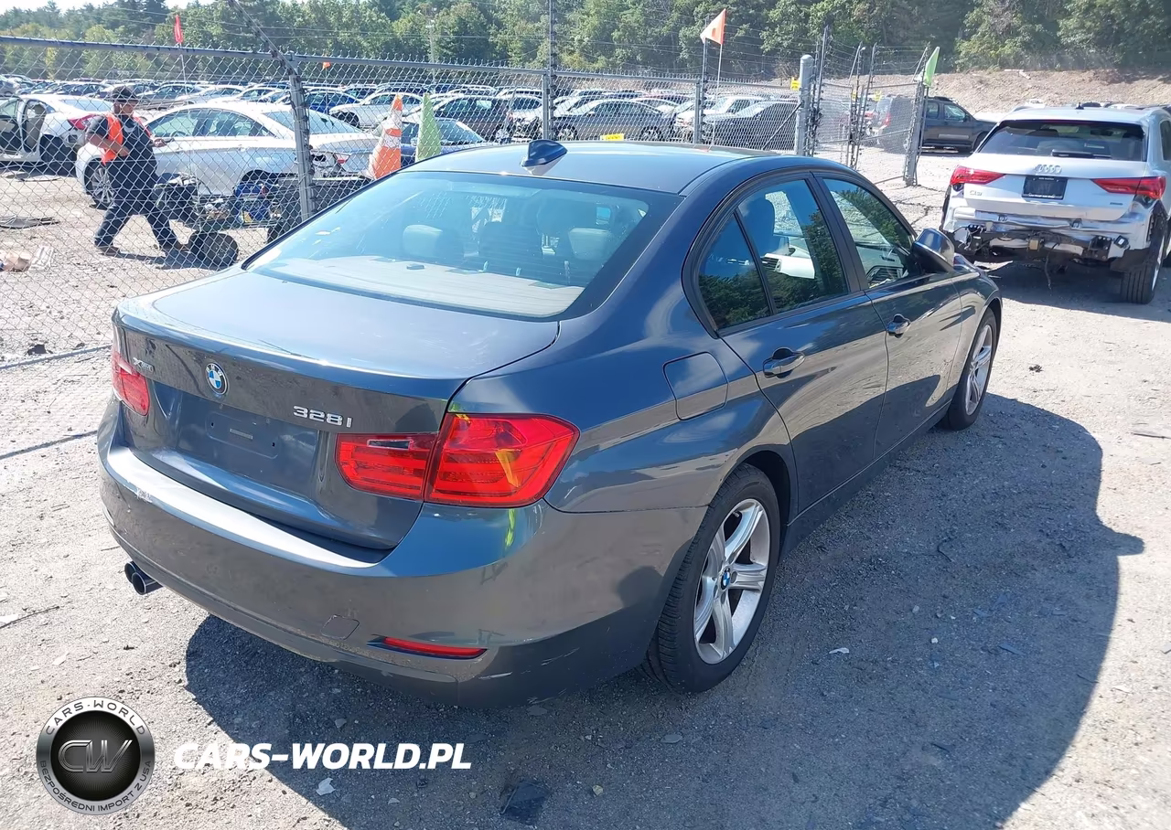 2013 BMW 328I xDrive VIN:WBA3B5G53DNP41187 - 4