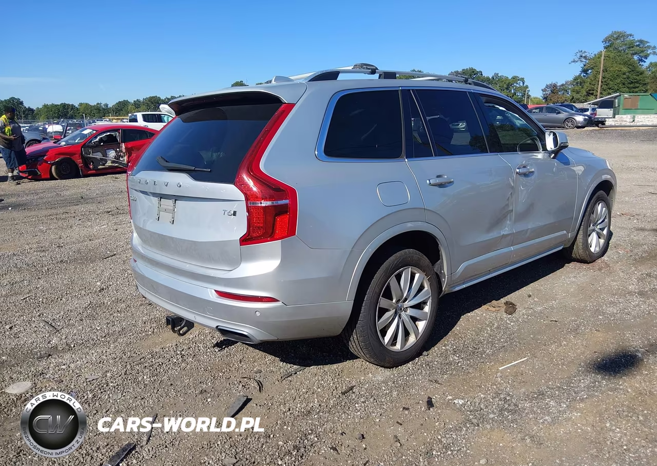 2017 Volvo Xc90 T6 Momentum VIN:YV4A22PK0H1105643 - 4