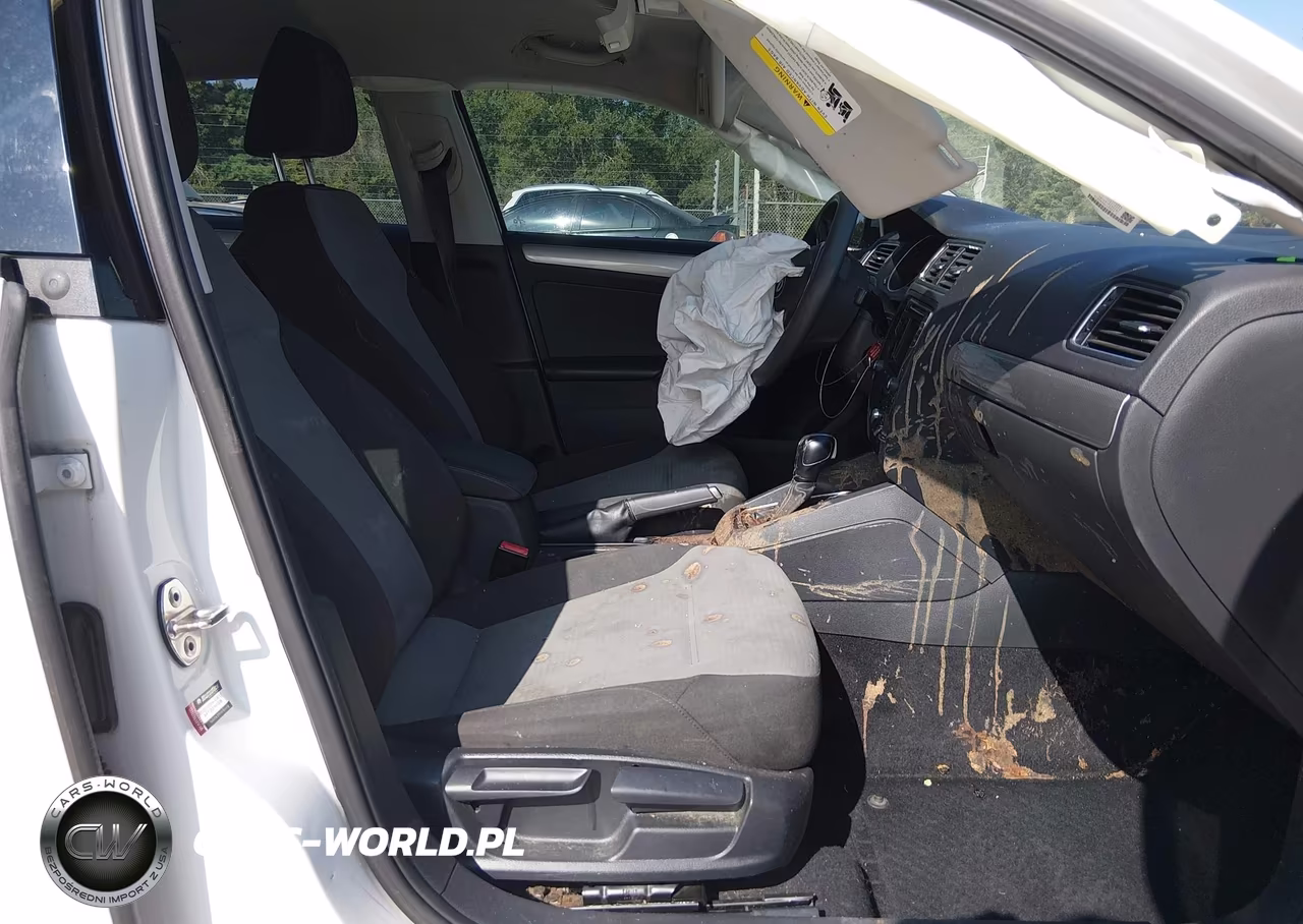 2018 Volkswagen Jetta 1.4T S VIN:3VW2B7AJ8JM224793 - 5