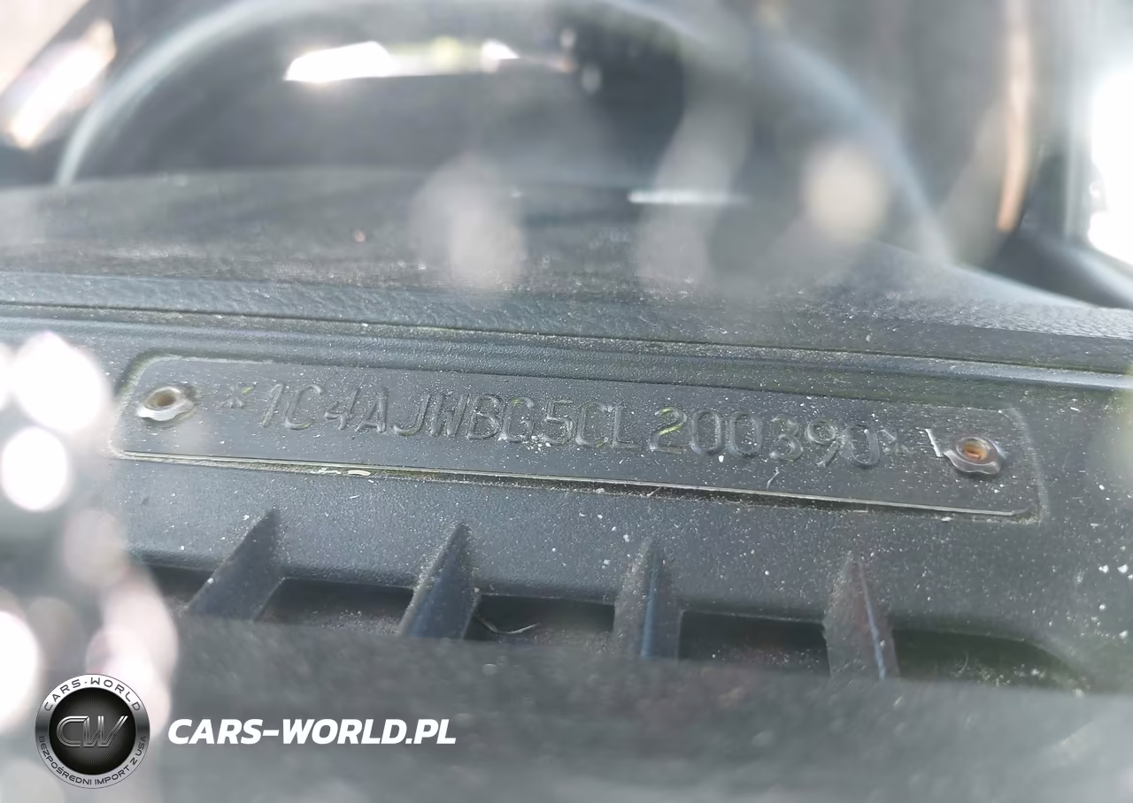 2012 Jeep Wrangler Sahara VIN:1C4AJWBG5CL200390 - 18