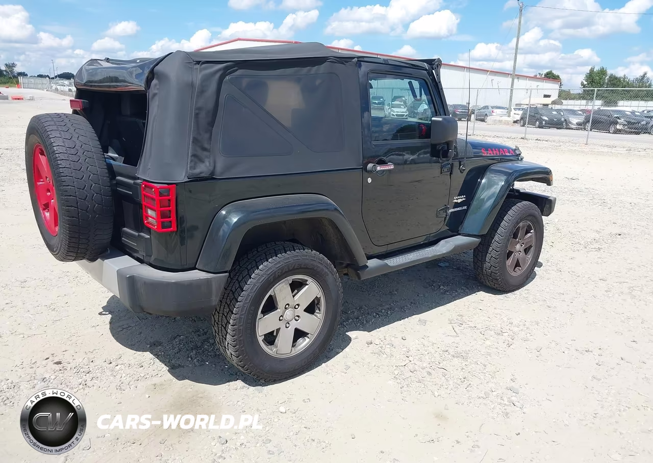 2012 Jeep Wrangler Sahara VIN:1C4AJWBG5CL200390 - 4