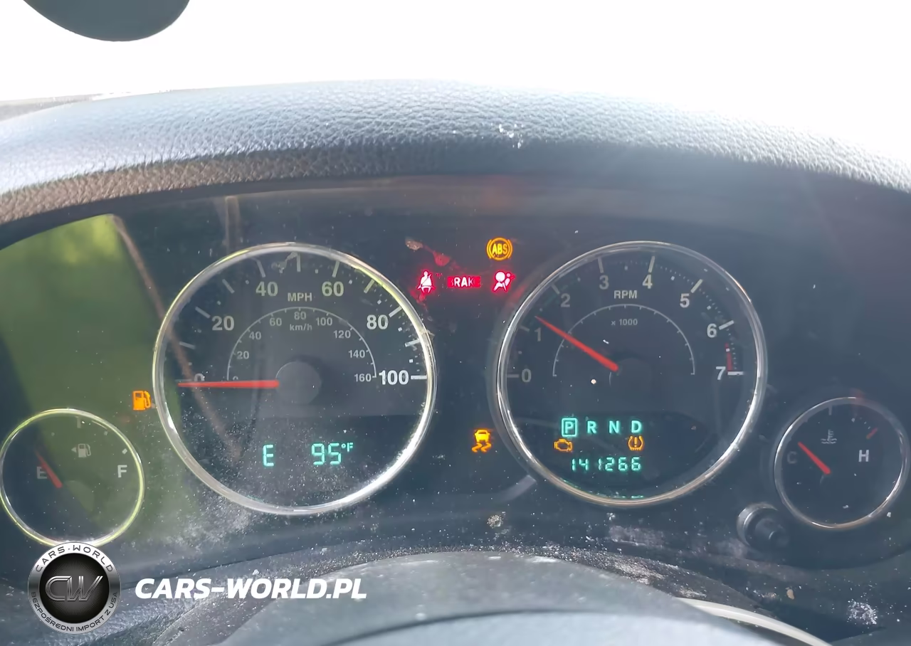 2012 Jeep Wrangler Sahara VIN:1C4AJWBG5CL200390 - 7