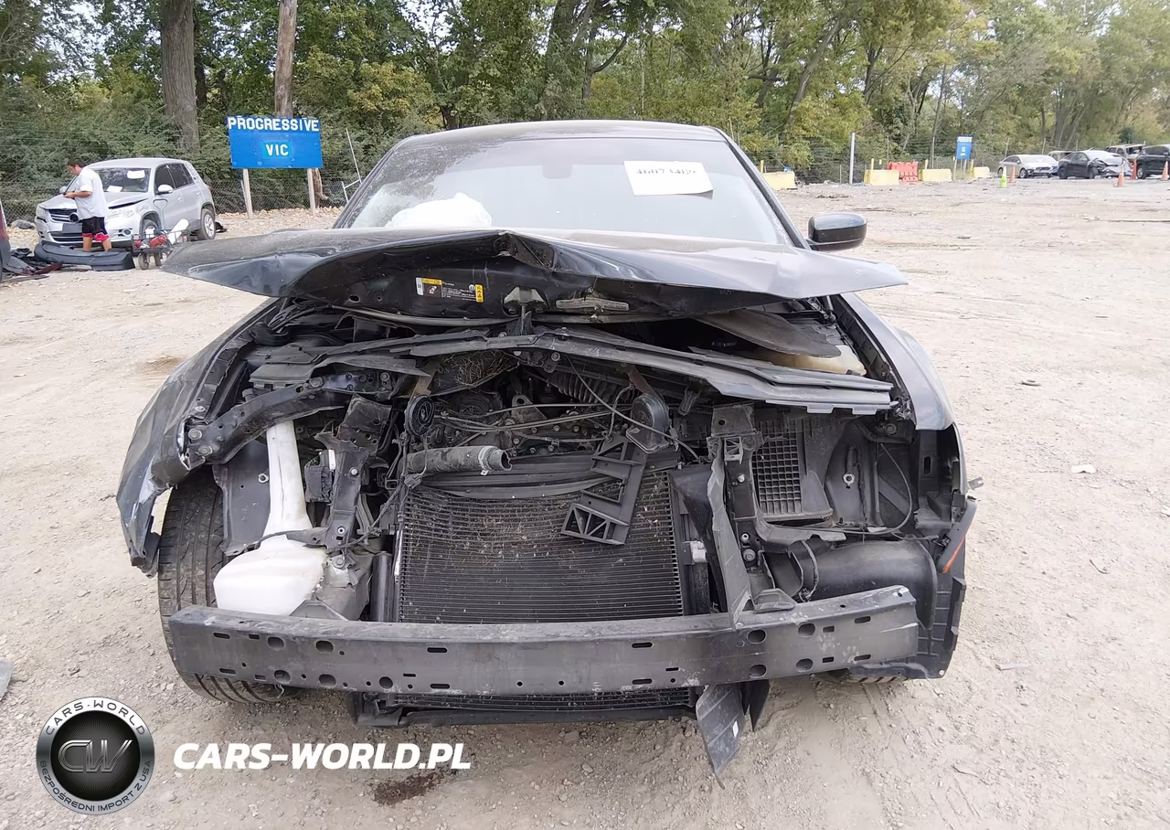 2022 Chrysler 300 Touring VIN:2C3CCAAG5NH241503 - 13