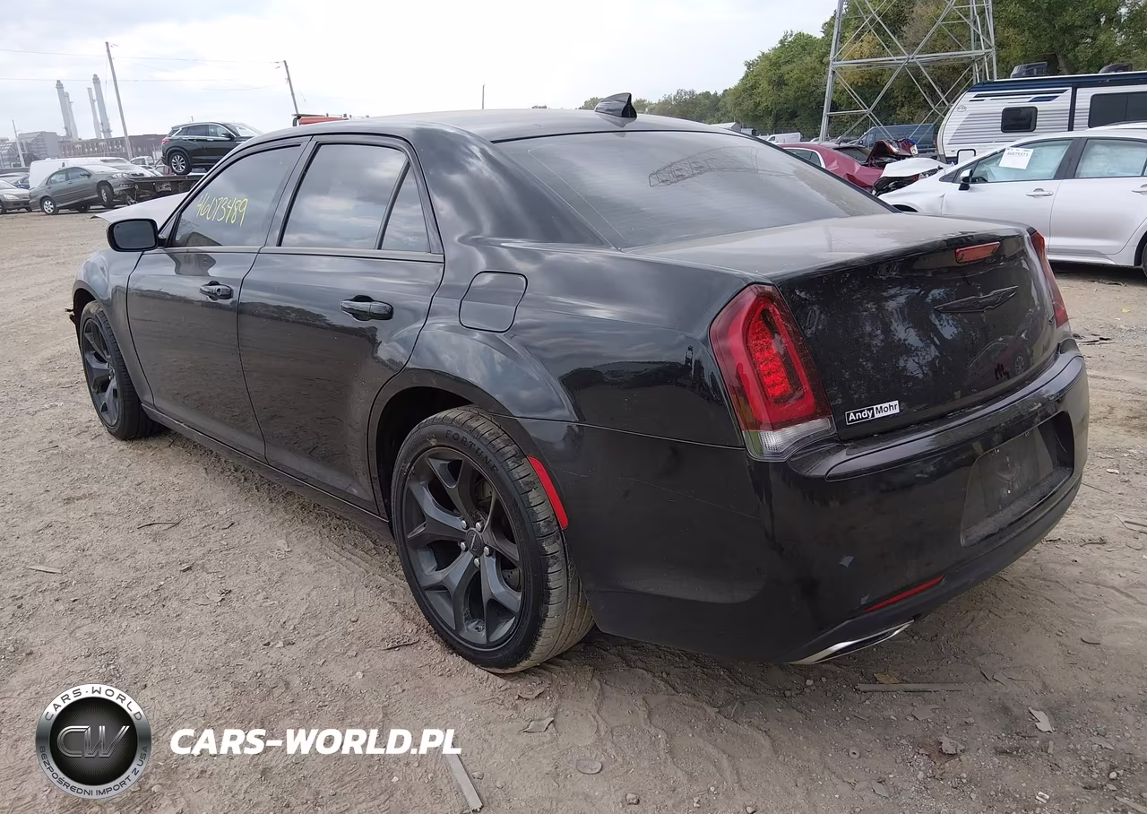 2022 Chrysler 300 Touring VIN:2C3CCAAG5NH241503 - 3