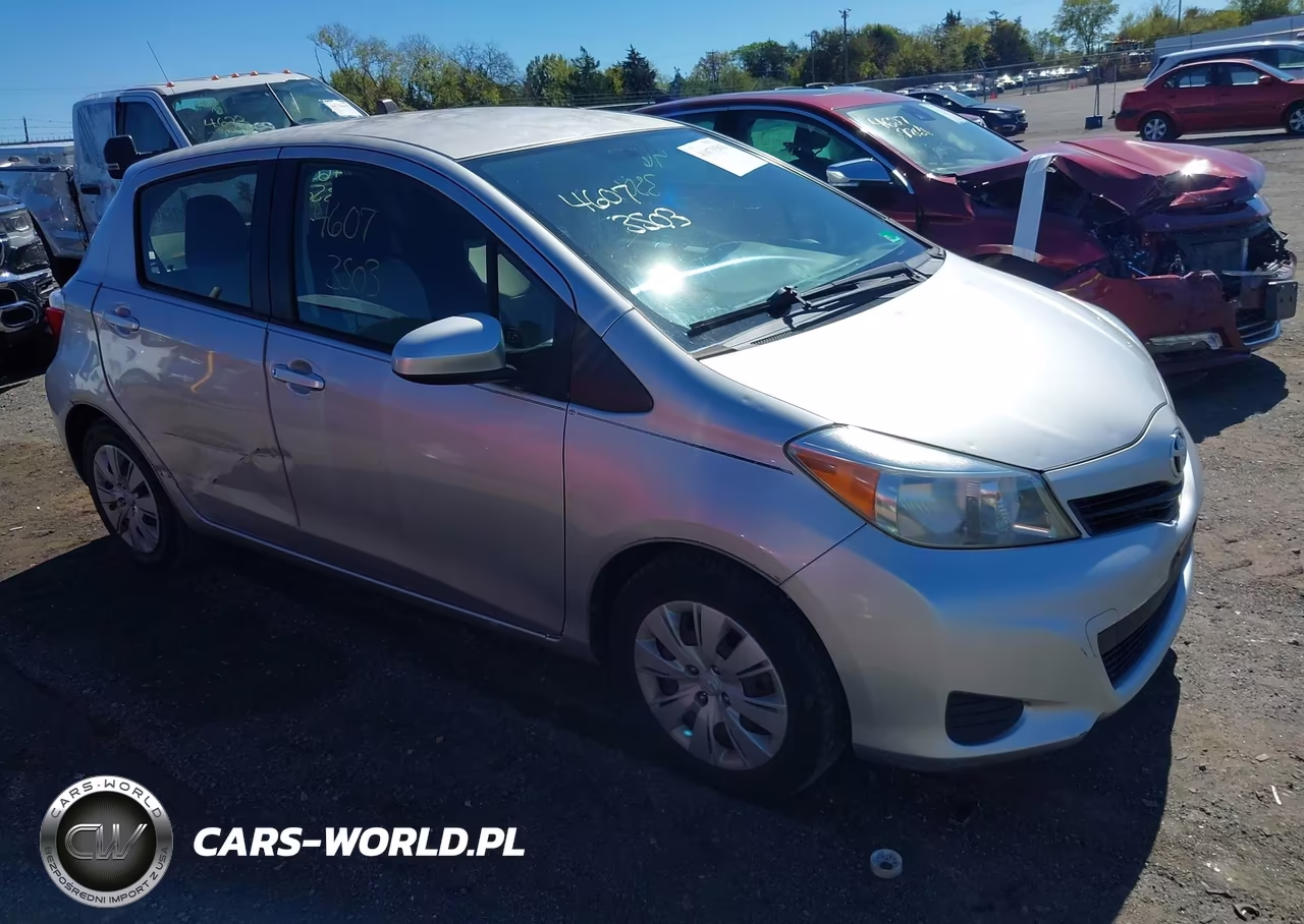 2012 Toyota Yaris Le – zdjęcie 1 z 11